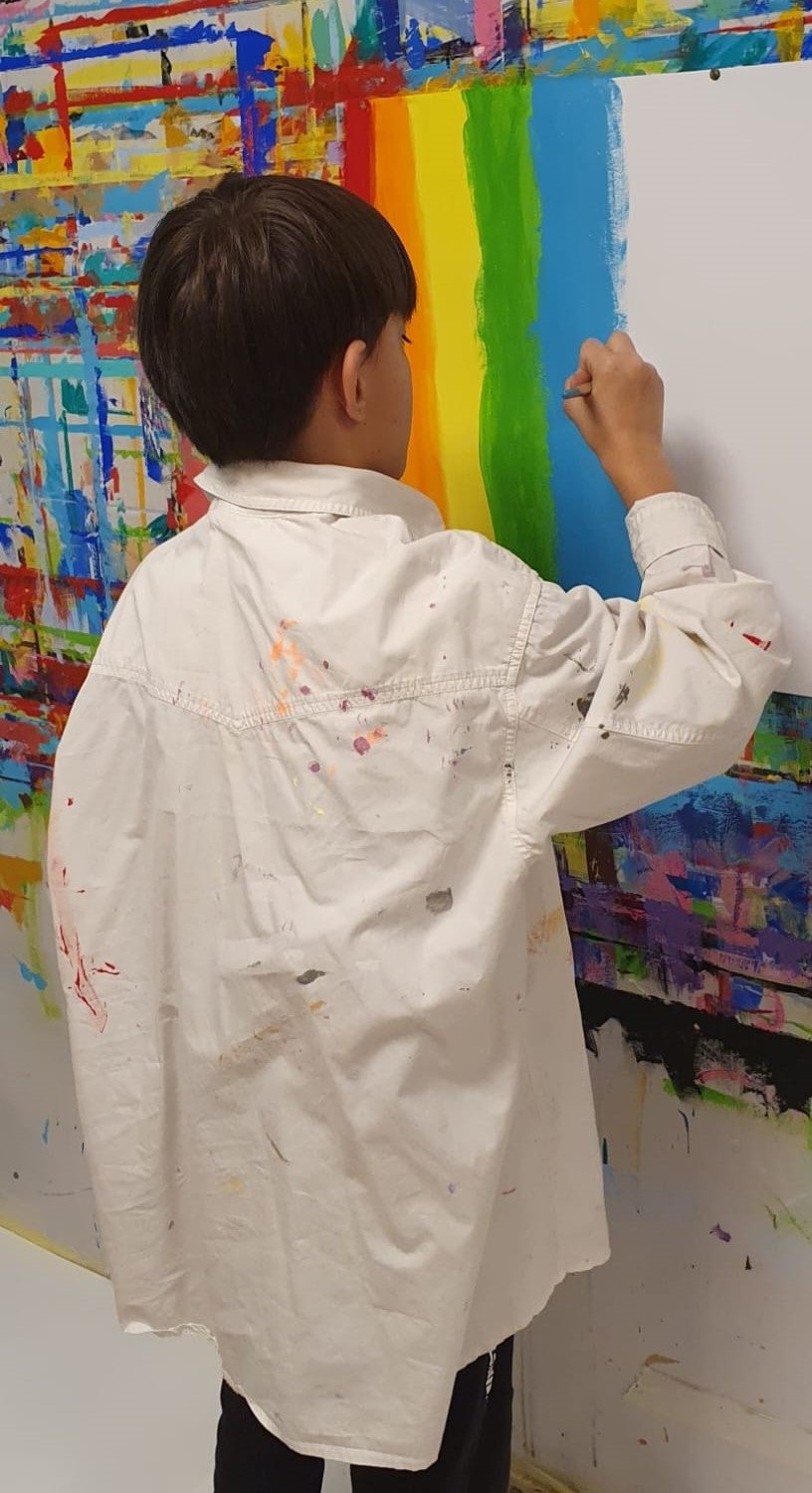 Malspiel in der bunten Farbenwelt